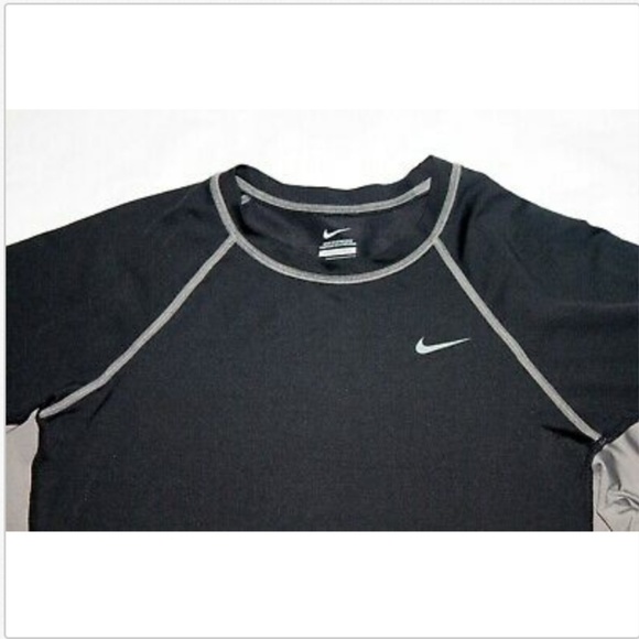 Nike Men's Short Sleeve Athletic T-Shirt Size Medium - Picture 2 of 5